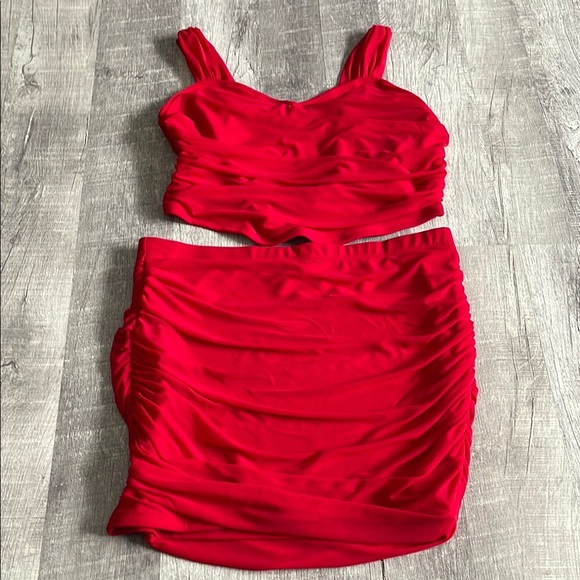 SHEIN Curve Red Two-Piece Set - Picture 2 of 10